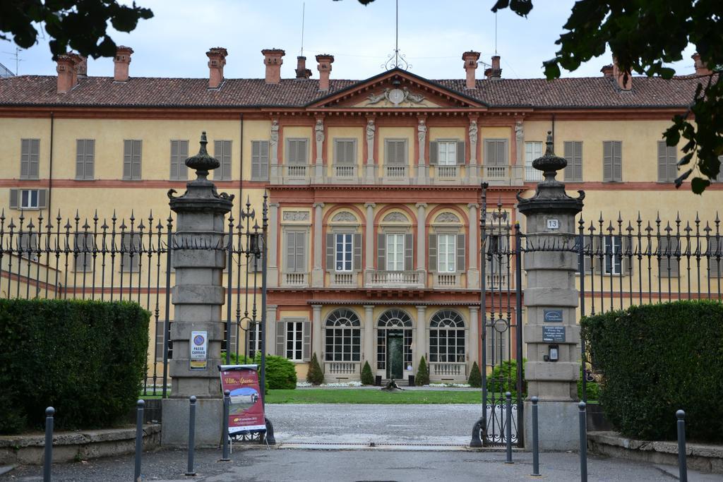 Soggiorno In Centro Storico Vimercate Exterior foto
